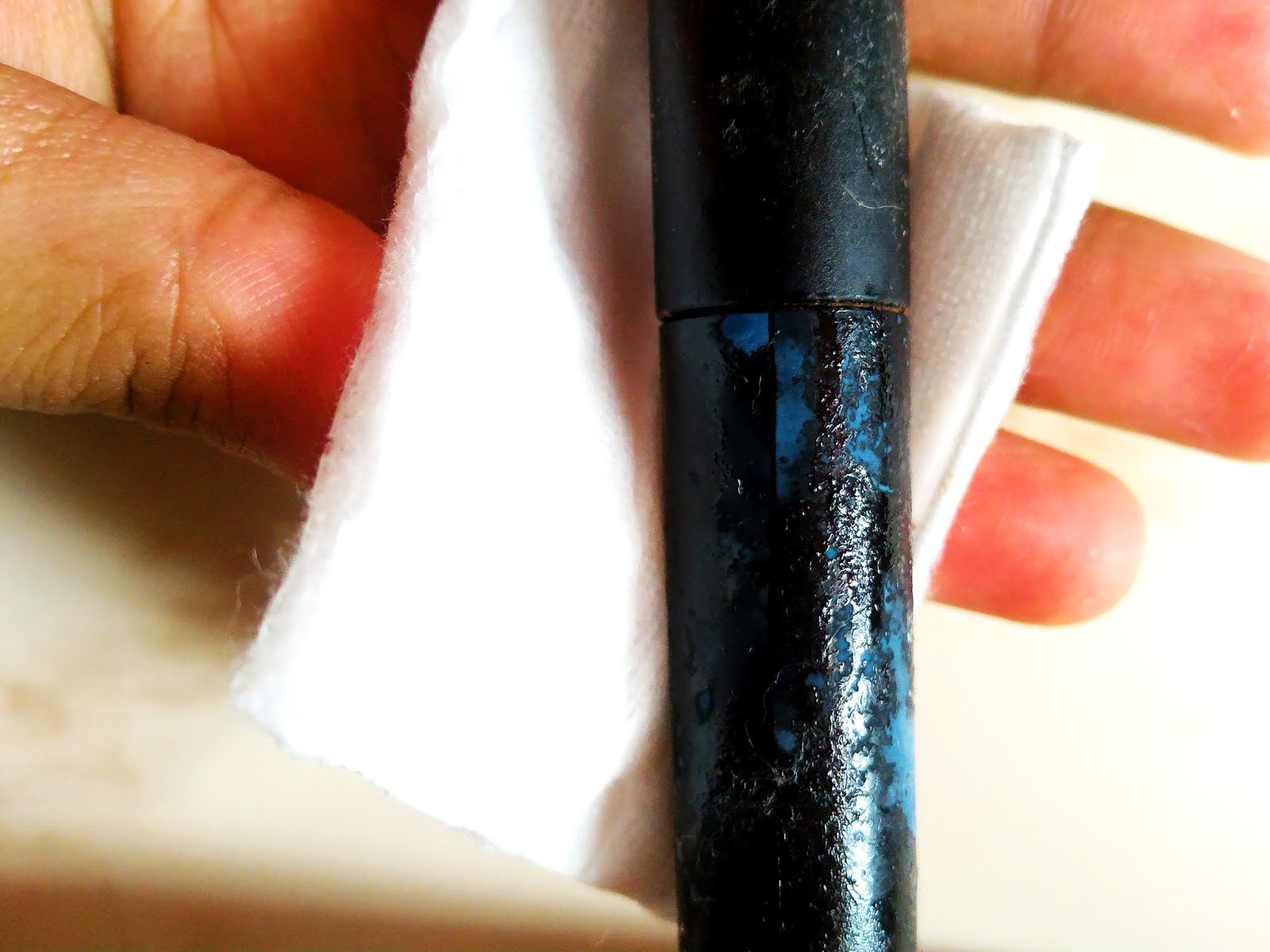 How to Get Rid of Sticky Rubber Coating on Makeup Packaging Shash Stash
