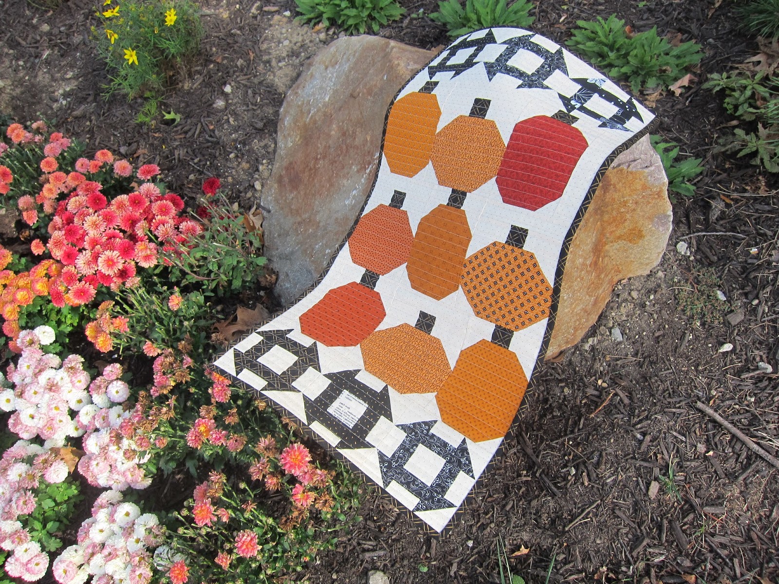 krislovesfabric Quilting Along Harvest QAL with Elm Street Quilts