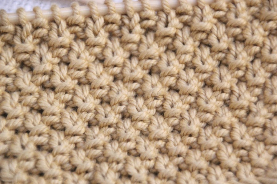 Punto de arroz doble