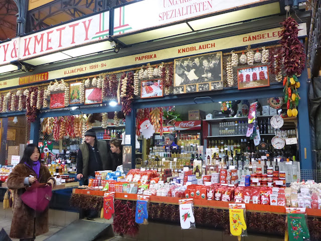 échoppe de Paprika Halles centrales Budapest Hongrie