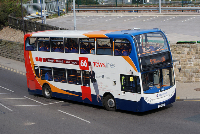 Picture of number 66 Stagecoach bus running up Eldon Street towards the bus station turning.