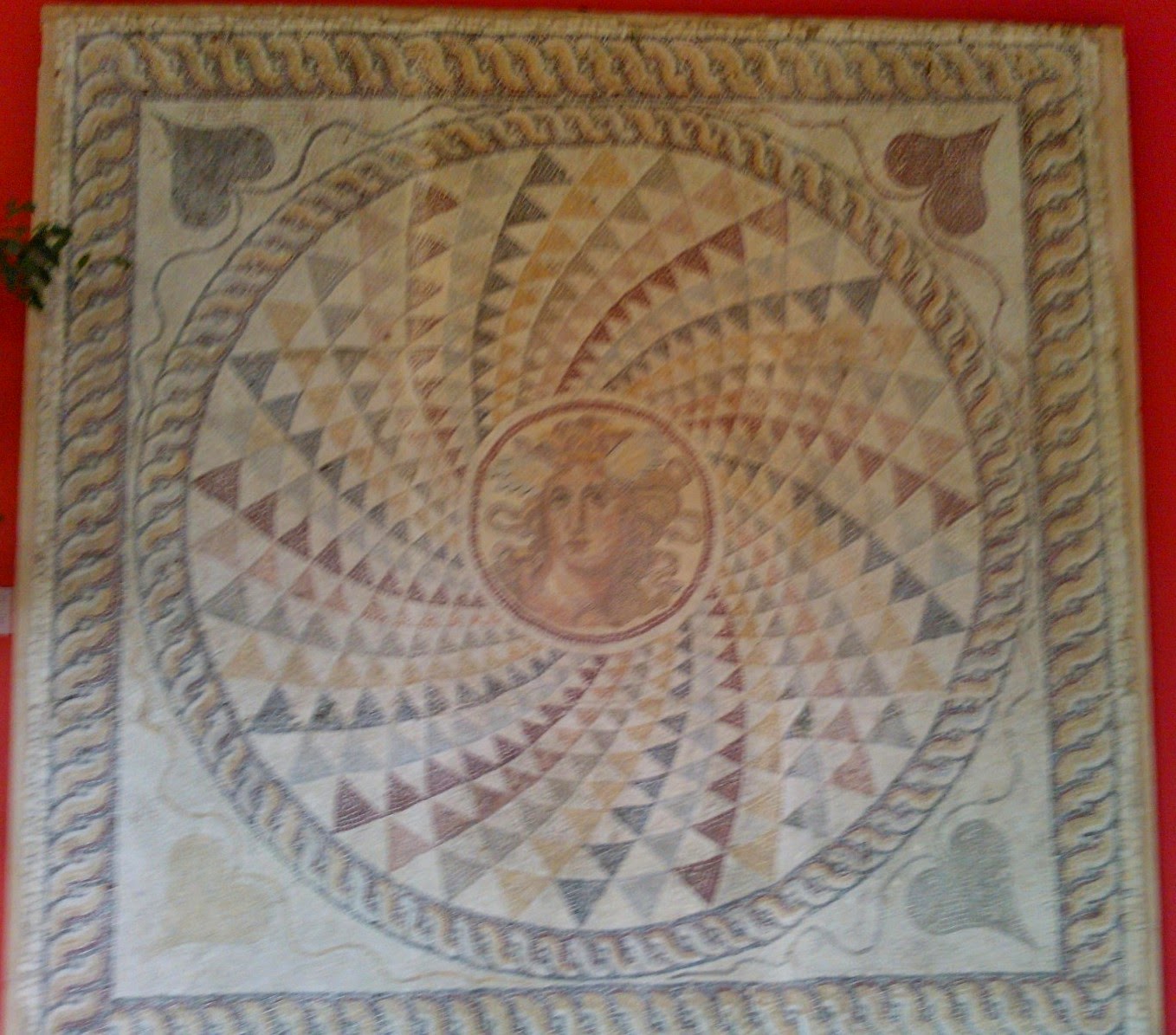 girandola greca, mosaico, museo archeologico, Atene