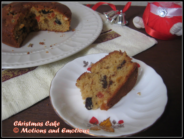Christmas Cake / Christmas Fruit Cake / Alcohol-free Christmas Cake / Christmas Cake in Pressure Cooker