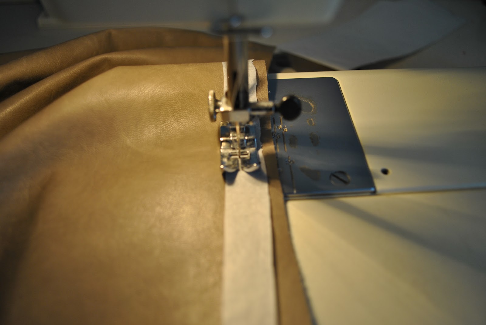 Handmade by Carolyn: Tips for sewing with PU laminate (leatherette)