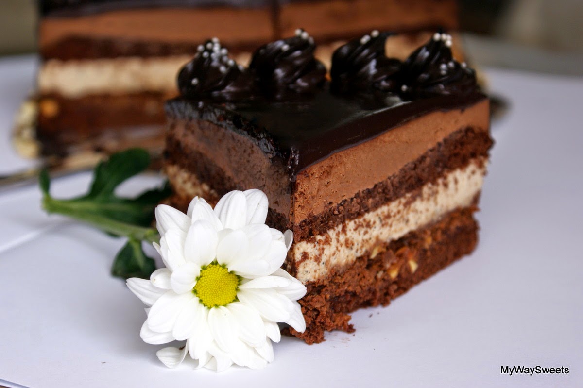 tort czekoladowy z migdałami