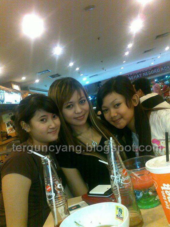 Santan Putih Kental: Cewek Lonte