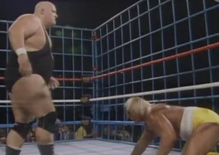 WWF / WWE WRESTLEMANIA 2 - King Kong Bundy dominates WWF Champion Hulk Hogan in their WM2 Steel cage match