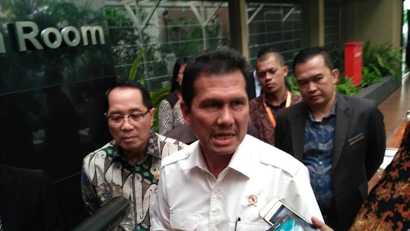 Menpan RB: 120 Ribu CPNS Dibuka Tahun 2018 untuk Pegawai Daerah Menpan RB: 120 Ribu CPNS Dibuka Tahun 2018 untuk Pegawai Daerah