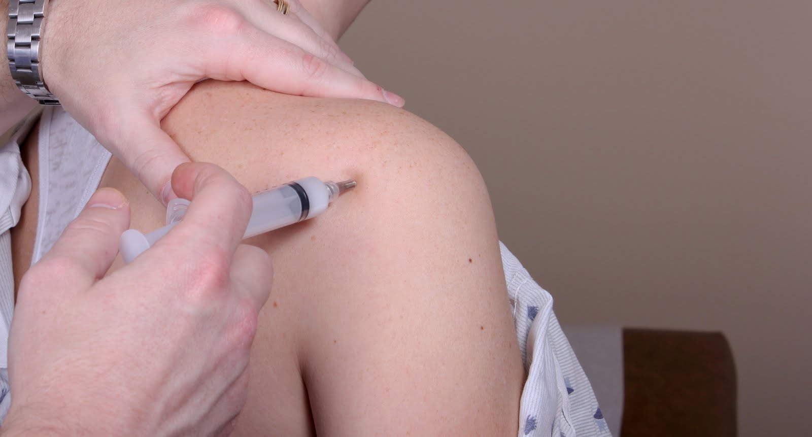 Болит спина после прививки от столбняка