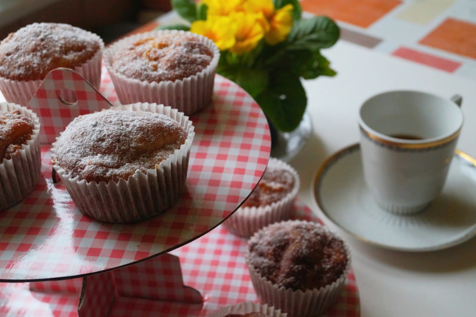 Muffinki z jabłkiem 