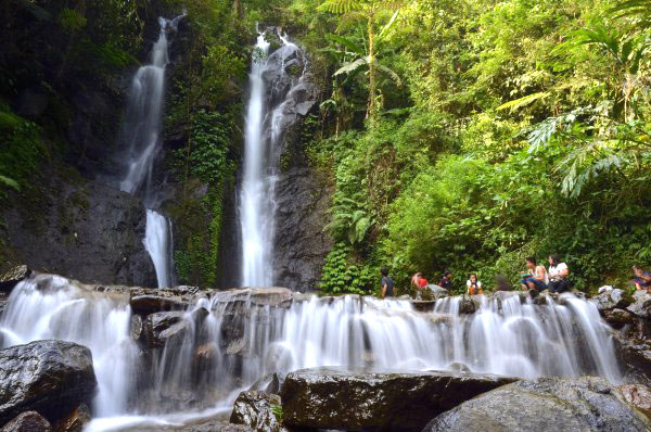 15 Potret Keindahan Wisata Alam di Indonesia Yang Sulit Dipercaya