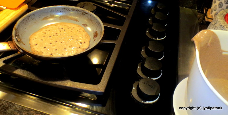 Taste of Nepal: Buckwheat Bread - Phaapar ko Roti (फापरको रोटी)