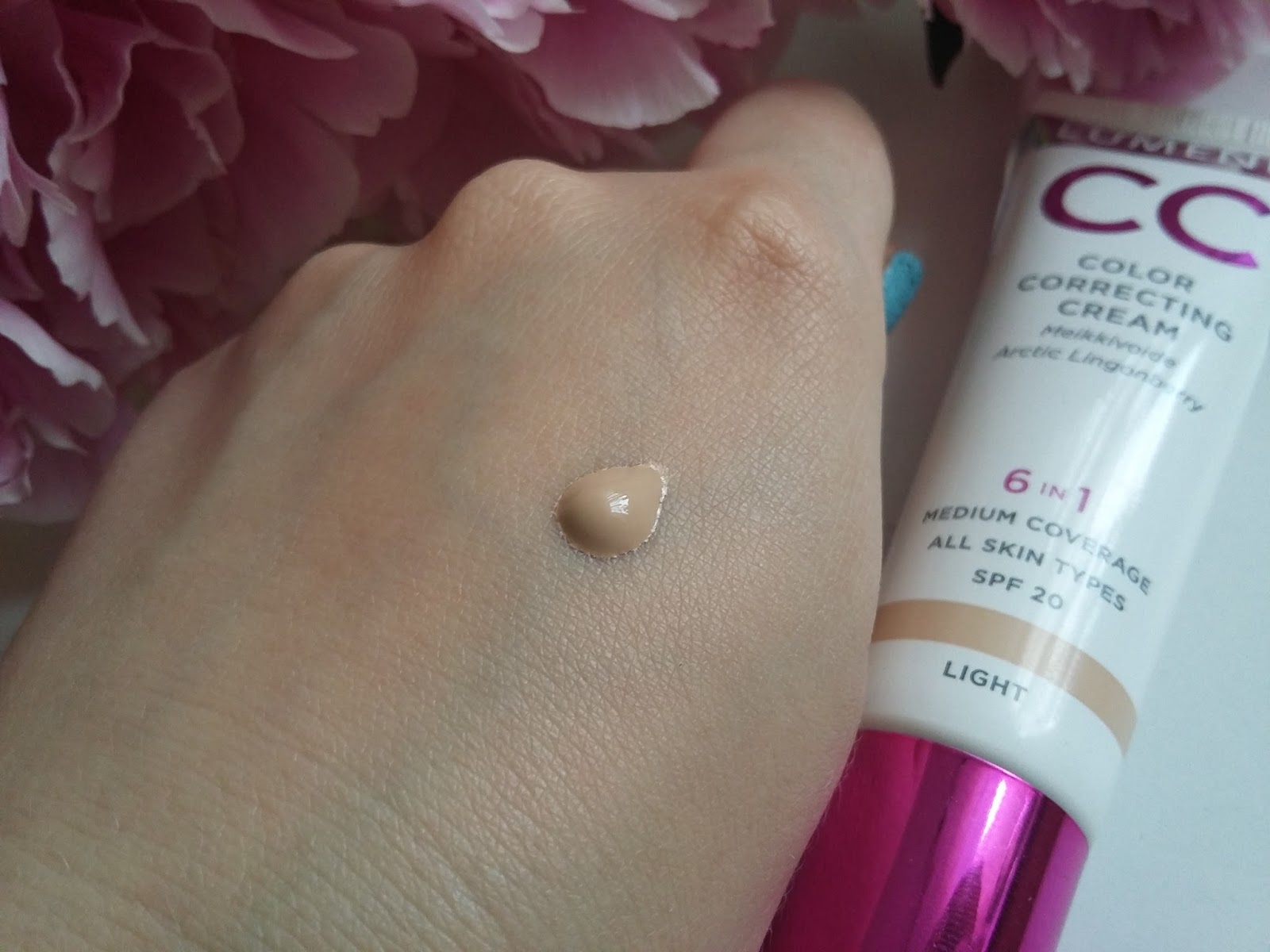 Сс lumene. Lumene cc Cream оттенки. Lumene cc свотчи. СС крем люмене оттенок Fair. Lumene cc Cream SPF 20.