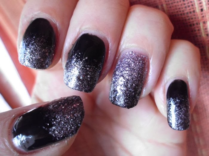 manicura negra de fiesta