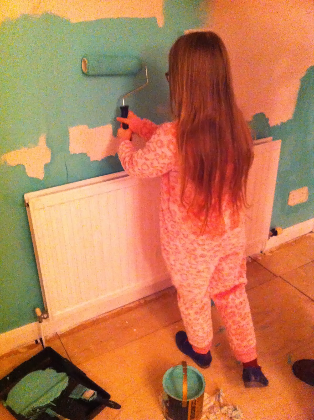 Daughter-painting-new-house