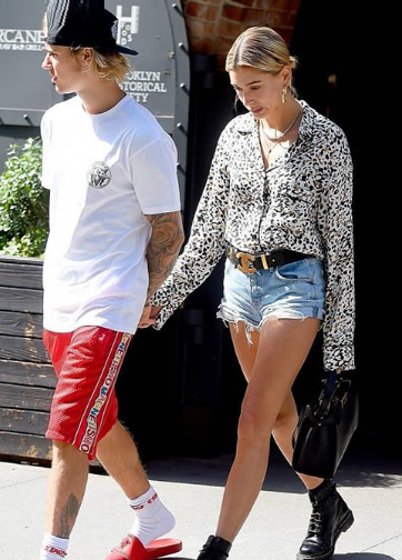 Justin Bieber Holds Hailey Baldwin Hand After Sushi Date - All the ...