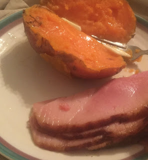 old fashioned holiday glazed ham recipe, baked ham with pineapple, how to cook the perfect Christmas ham, honey glazed ham