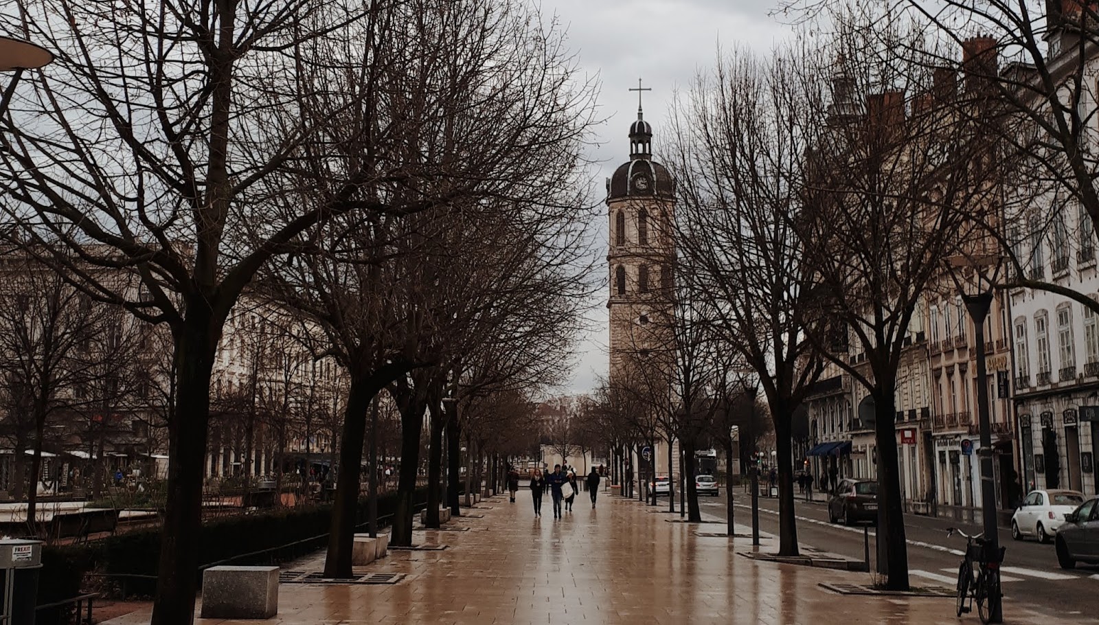 Sampai Di Prancis Apa Yang Harus Dilakukan