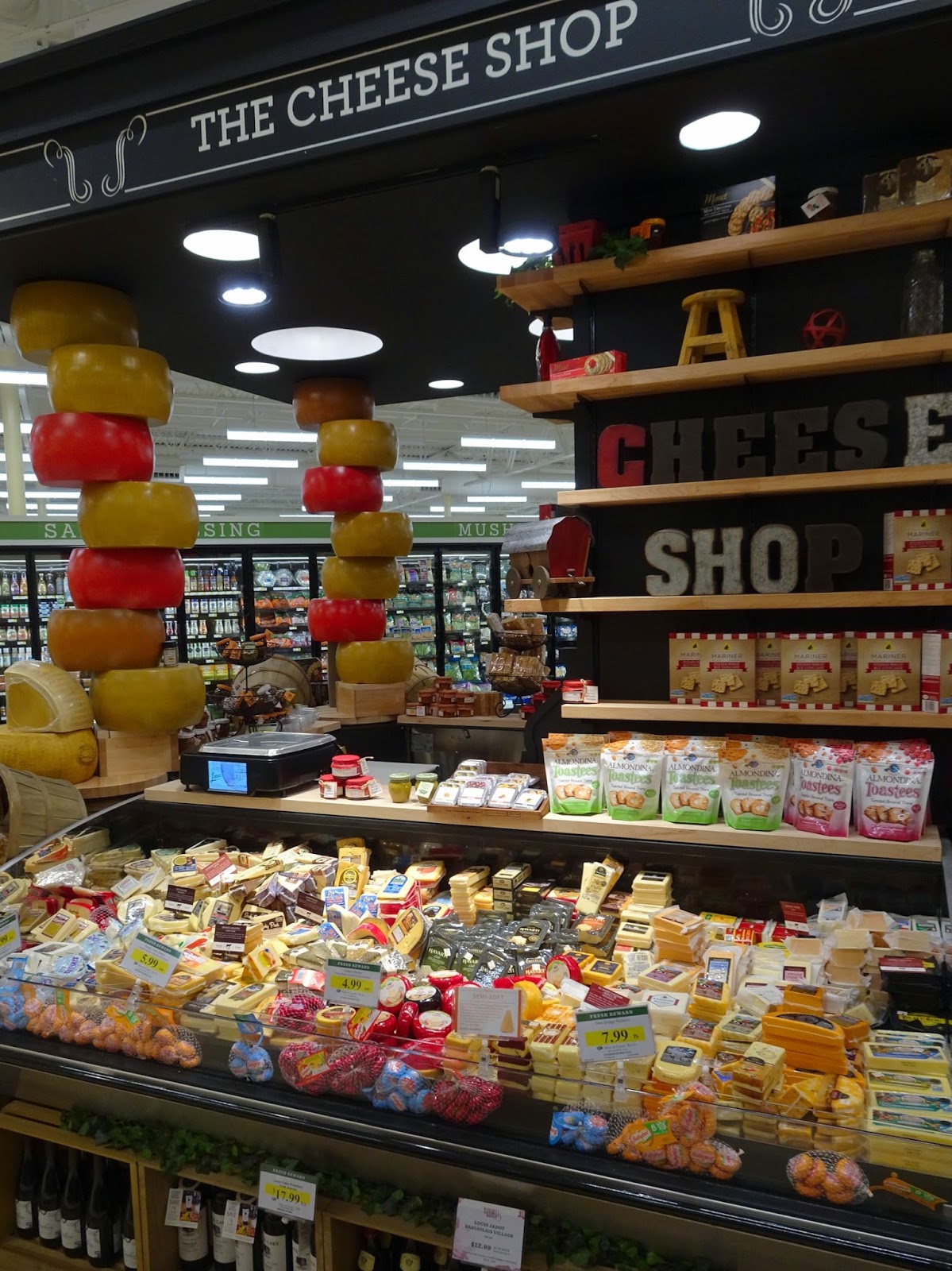 Femme au foyer Lowes Foods Five Forks giveaway!