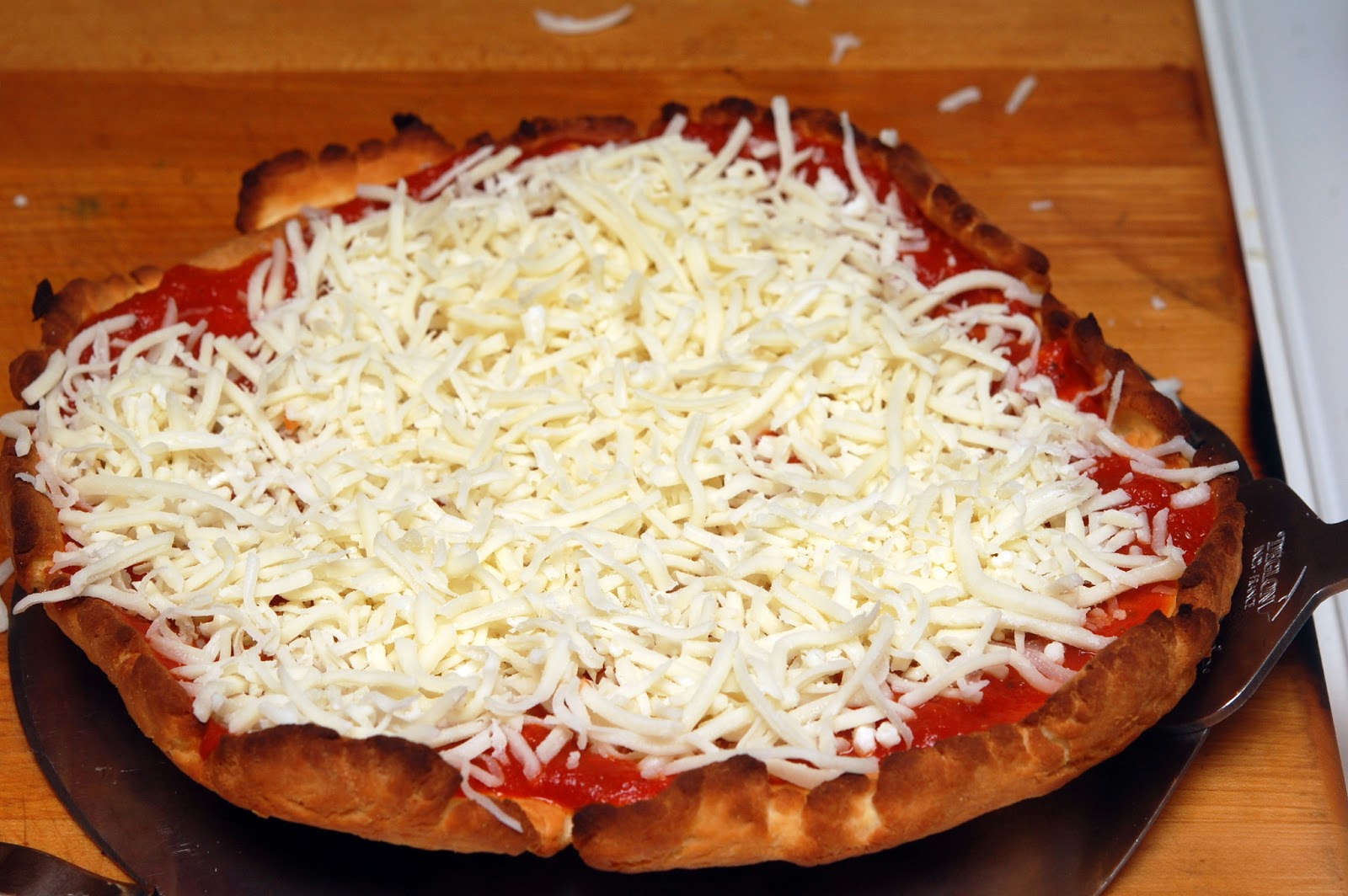 LOOK NO FURTHER......BEST GLUTEN FREE PIZZA CRUST MIX!! Hugs and