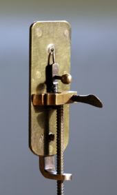 replika mikroskop Antony van Leeuwenhoek Fhoto replika mikroskop Antony van Leeuwenhoek