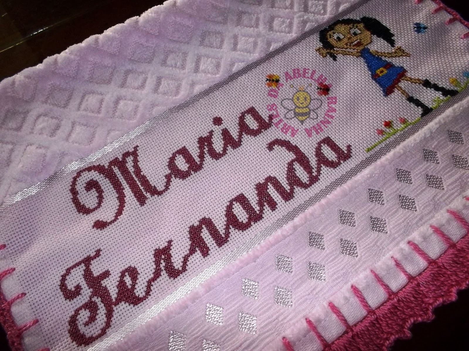 Artes da Abelha Rainha: Toalha Infantil Show da Luna em Ponto Cruz