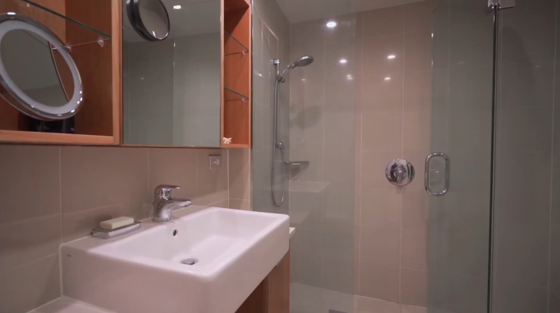 17 Interior Design Photos vs. 120 Customs St W #3A, Auckland Luxury Condo Tour