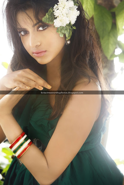 Hot Indian Actress Rare Hq Photos Tamil Actress Amala Paul Unseen Sexy Photoshoot Stills 2012