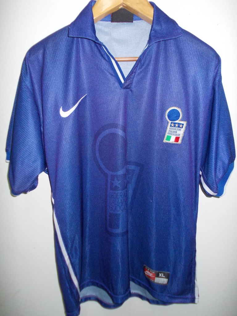 AFBUNDLE CLOTHING ASIA GLOBAL BUNDLE VINTAGE 90s ITALY FOOTBALL JERSEY