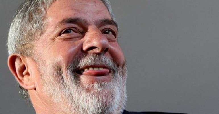 Candidatura de Lula será registrada sem antecedentes criminais, diz advogado