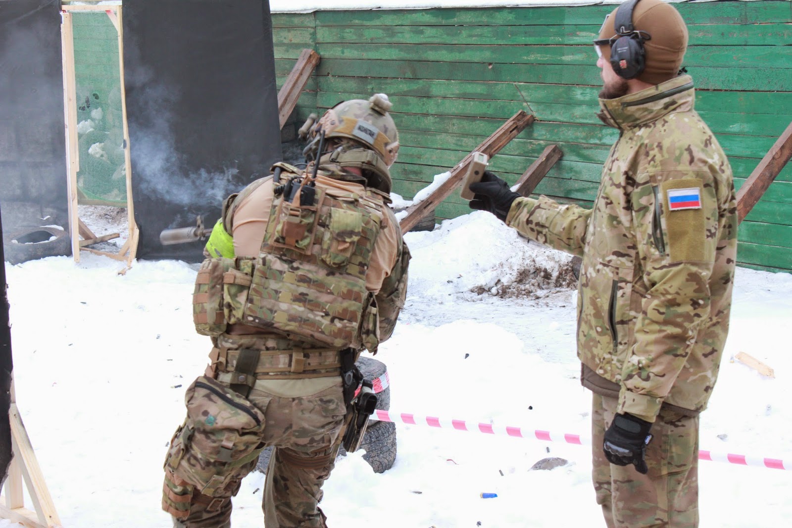 ЭКИПИРОВКА И СНАРЯЖЕНИЕ СПЕЦИАЛЬНОГО НАЗНАЧЕНИЯ