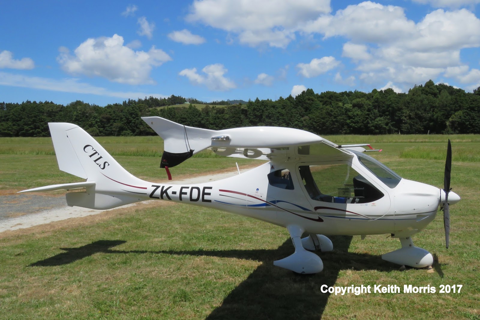 NZ Civil Aircraft Local Aircraft from Kaipara Flats 9122017