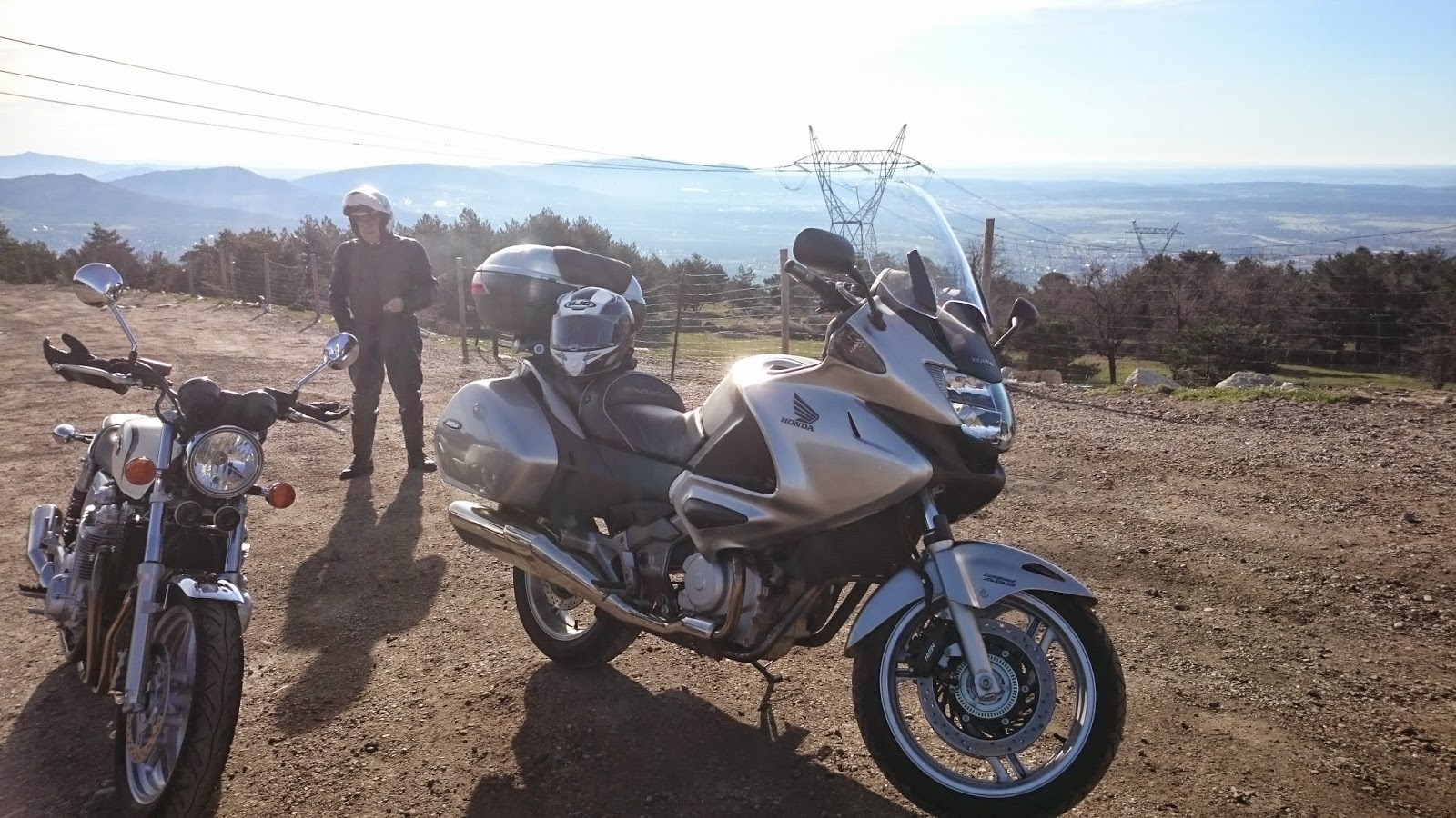 RUTA EN MOTO 205 Km COLLADO HERMOSO