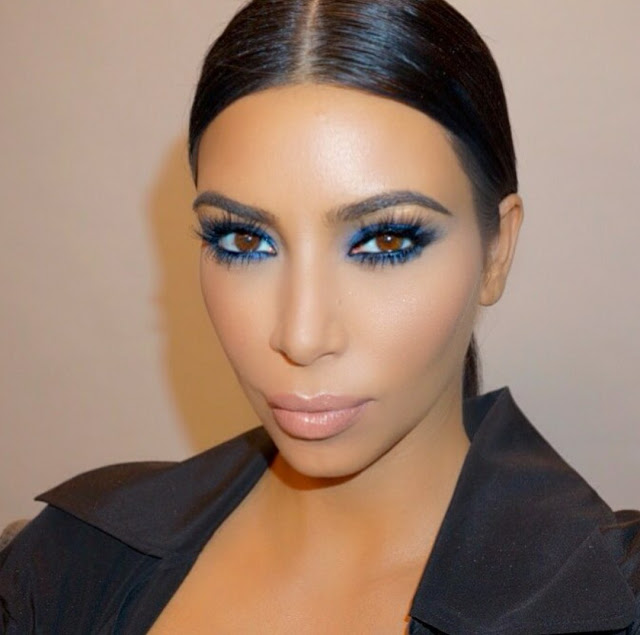 Make up inspi Kim Kardashian smoky eyes blue