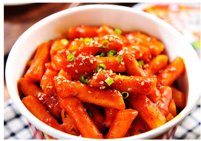 01 Tteokbokkispicy Rice Cake - No1 Korean Street Food1 01 Tteokbokkispicy Rice Cake - No1 Korean Street Food1
