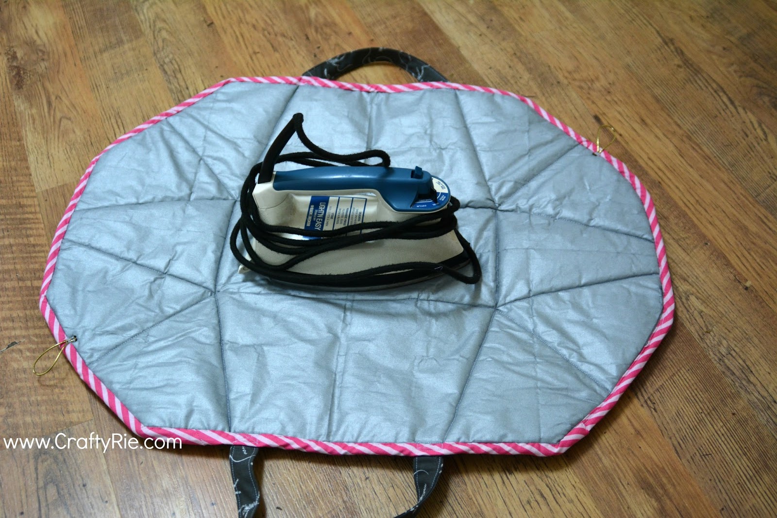 CraftyRie A cute way to store my iron