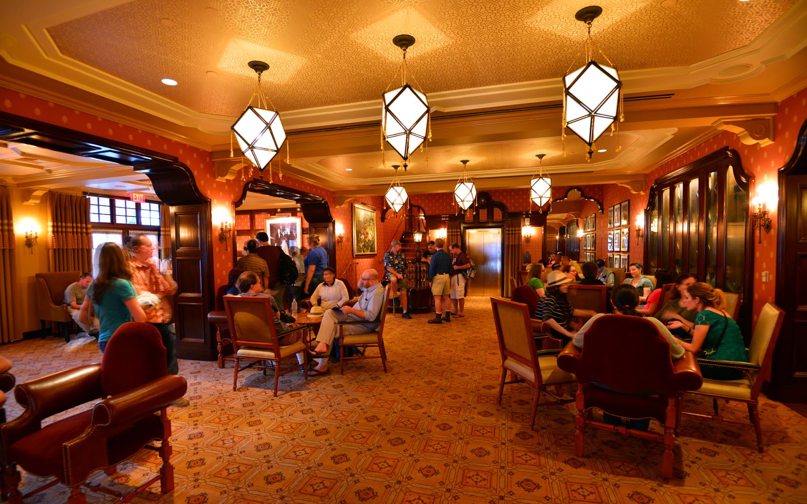 The Carthay Circle Lounge