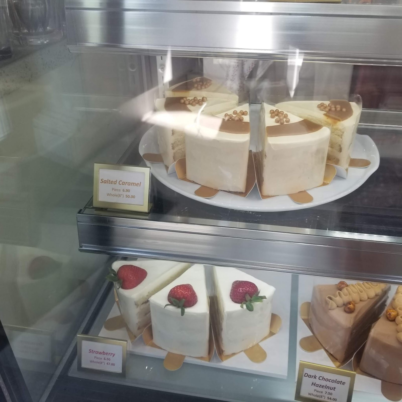 812 Cake & Dessert Burnaby BC, Canada chichicho