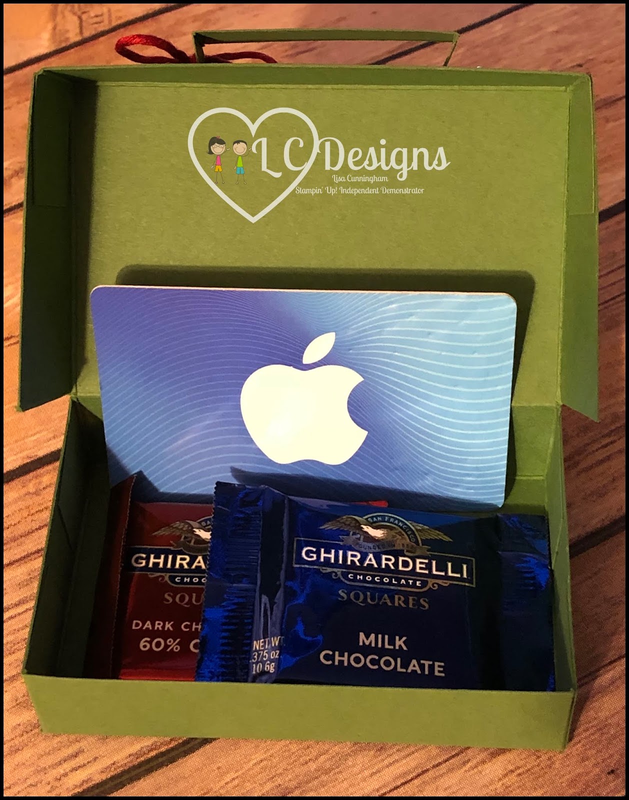 LCDesigns Mini Suitcase Gift Card Holder