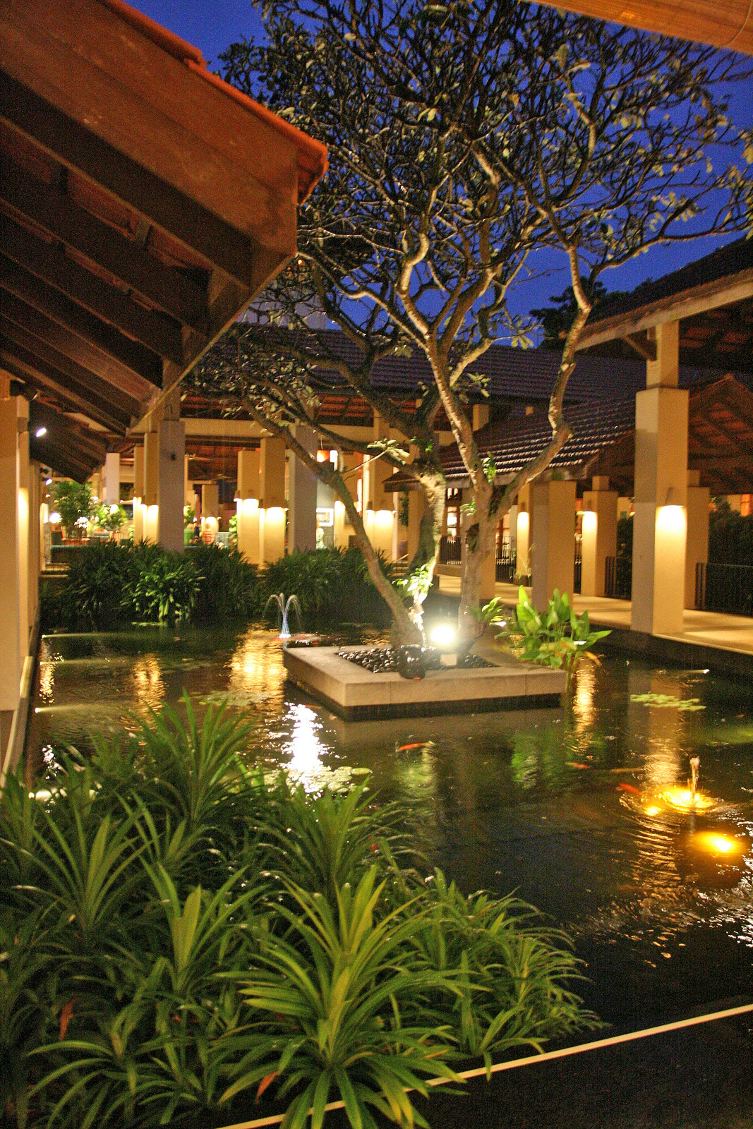 Staycation at The Sentosa Resort & Spa; Plus A Peek at Suites, Villas, and Spa Botanica CAMEMBERU