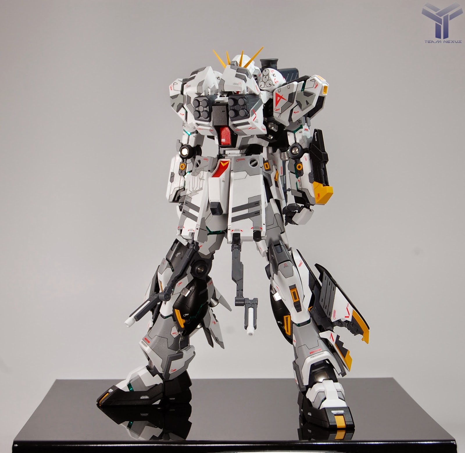 Bandai SD Gundam BB Senshi Vol. 209 – RX-93 Nu Gundam HWS Ver., Modellino In Plastica - 4