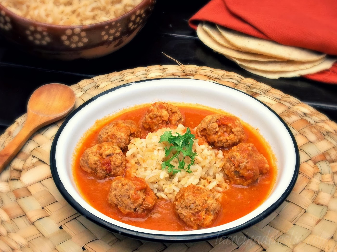 Albondigas al Chipotle & Tortas Gemma La Cocina de Leslie