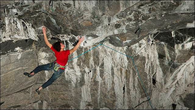 ADAM ONDRA 1er 9b+ del mundo