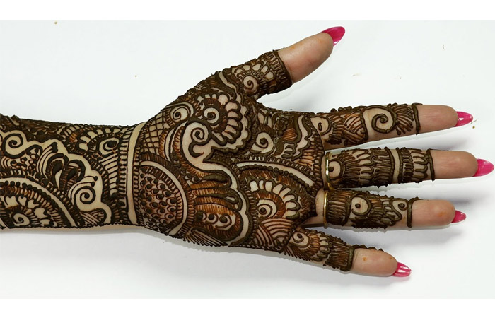 Full Hand Mehndi Designs in Gujarati