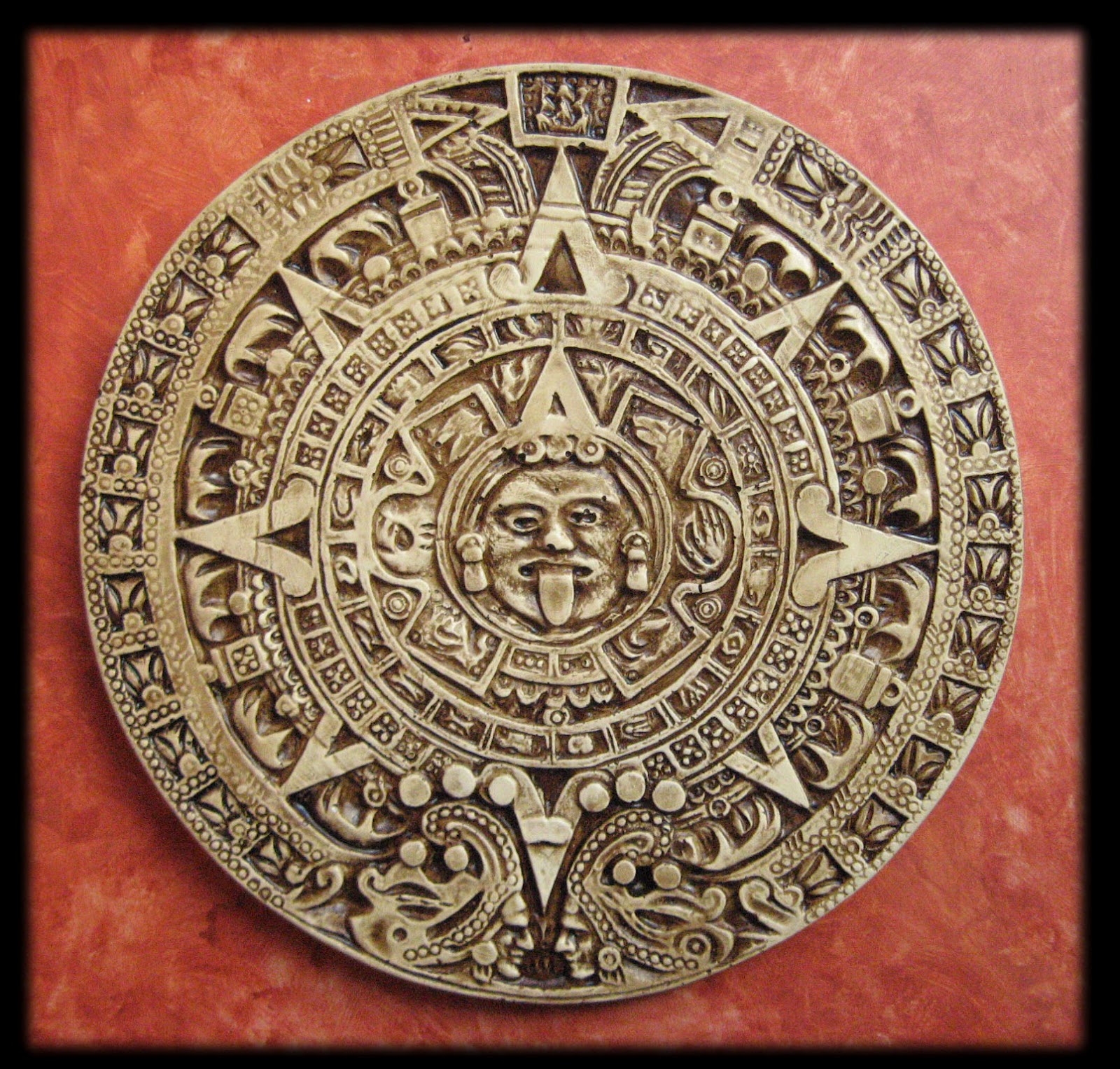 Календарь майя картинки. Камень солнца ацтеков. Календарь мая. Календарь ацтеков. Камни Майя.