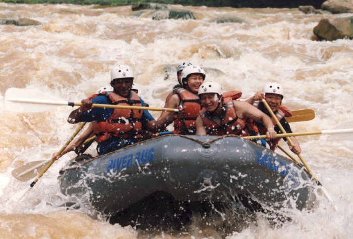 рафтинг водопад. рафтинг спринг. Do white water. рафтинг в перу. киржач рафтинг 1920.