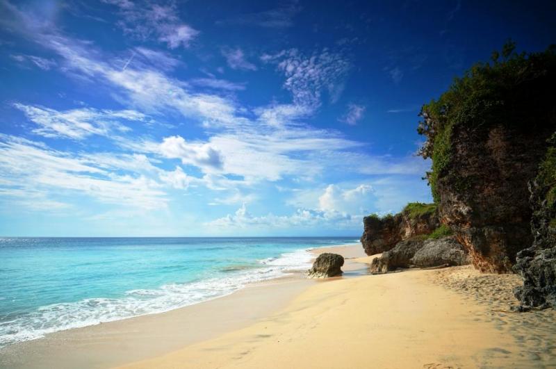 5 Pantai Exotic di Seminyak Bali Paket Wisata Bali Terbaru