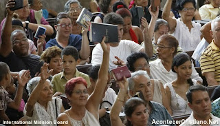 Envían más de 83 mil Biblias con destino a Cuba 
