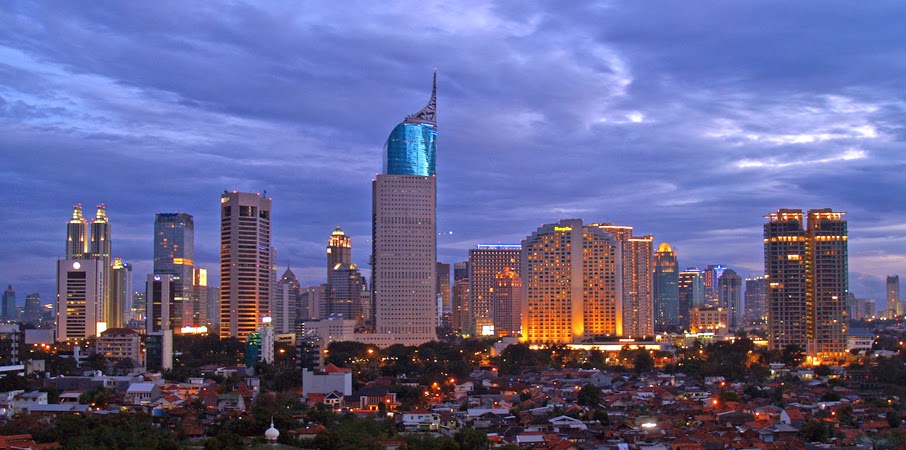 The Human Settlements: Jakarta : A Low-Lying Megacity