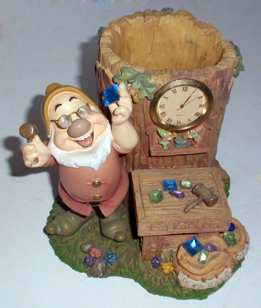 Filmic Light Snow White Archive Seven Dwarfs Desk Accessories Set